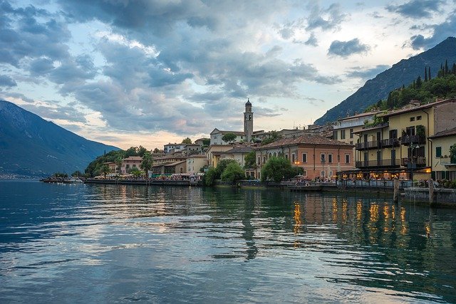 I wie Italien